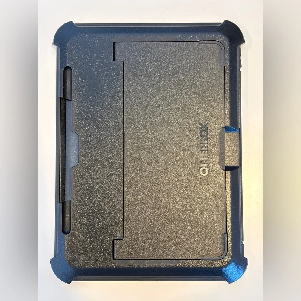 OtterBox Defender Series iPad Pro 13-inch (M4) (2024) Case - Black